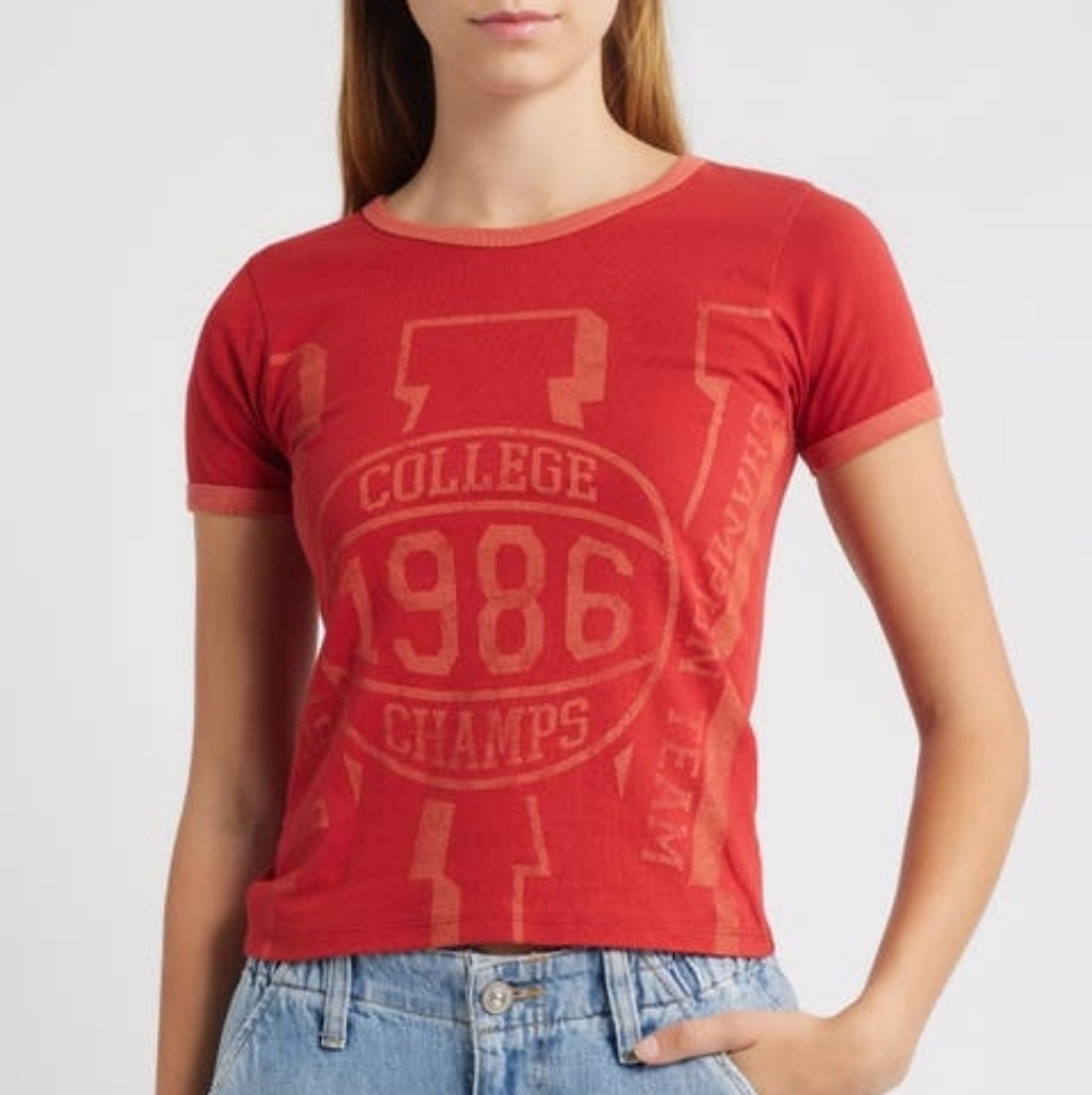 GOLDEN HOUR Champs Cotton Graphic T-Shirt in Hot Sauce/ Lava Falls Size L